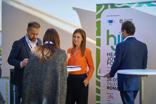 Networking davanti al roll-up